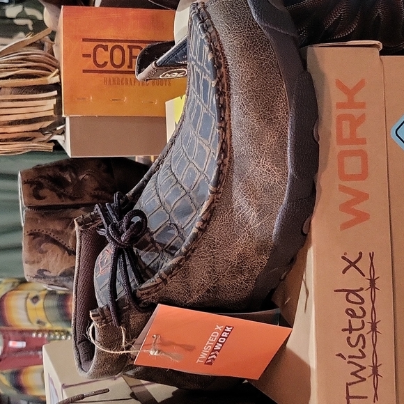 Twisted X Alloy Toe - Picture 1 of 2